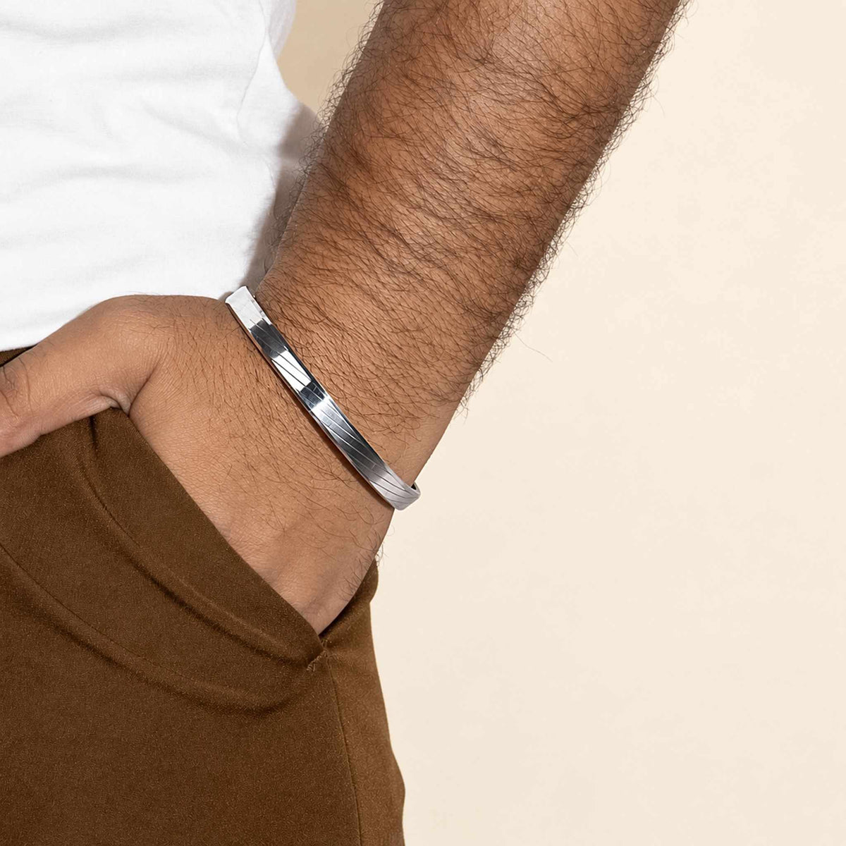 Men’s Silver-Toned Stainless Steel Kada Bracelet with Diagonal Line Design