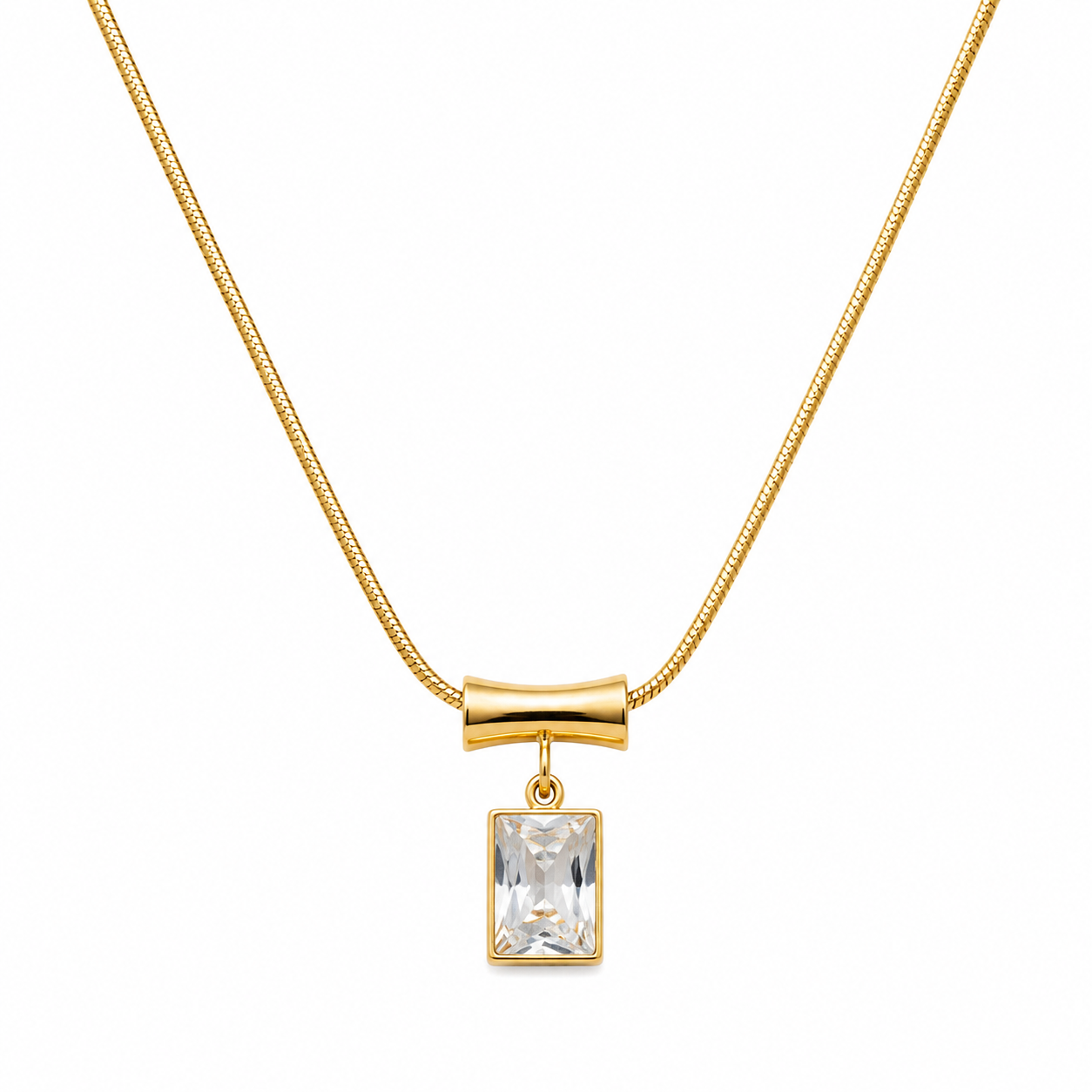 Elegant Gold Pendant Necklace