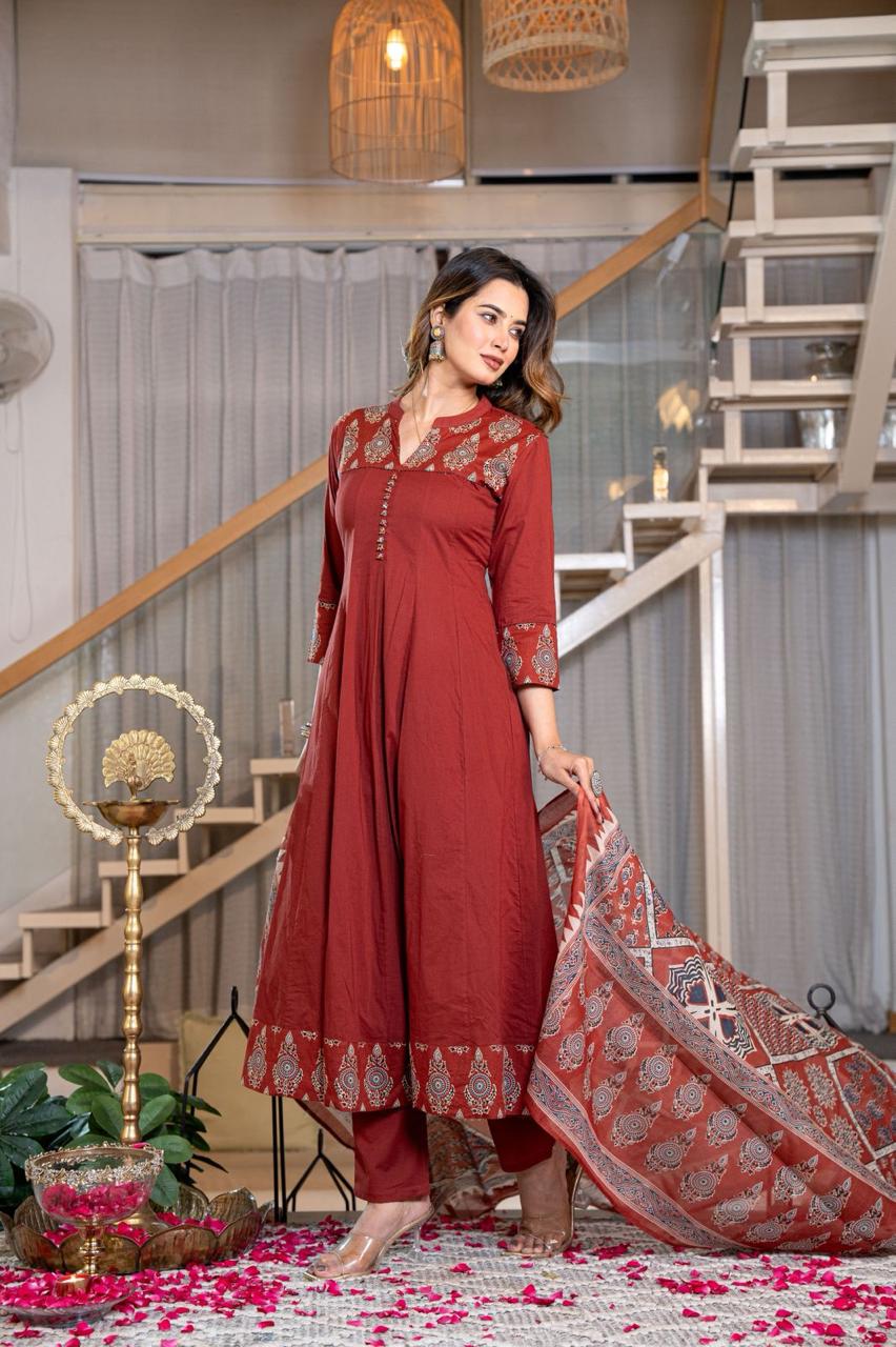 Rustic Charm: Terracotta Red Anarkali Kurta Set with Printed Dupatta - VNS Laxury
